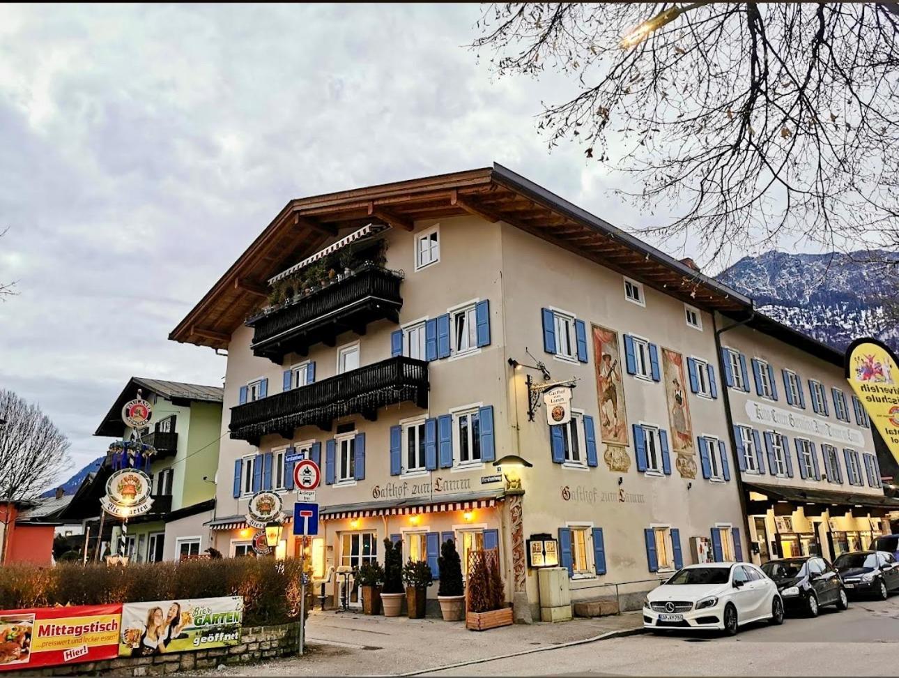 Golden Gapa "Gasthof Zum Lamm" Garmisch-Partenkirchen Exterior foto